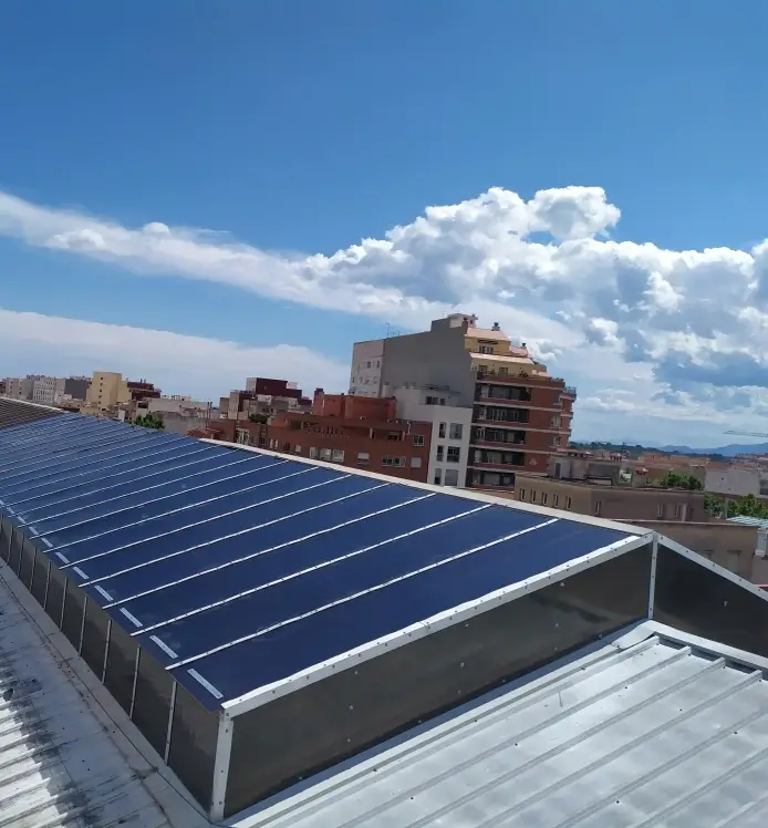 Sección Lucernarios de policarbonato celular